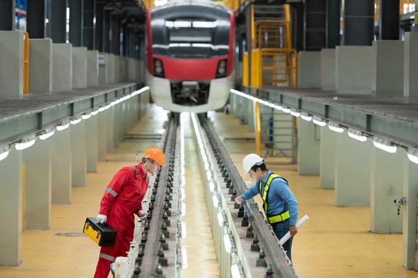 Quels sont les meilleurs exemples de marketing digital pour les agences de voyage spécialisées dans les voyages en train à vapeur ?